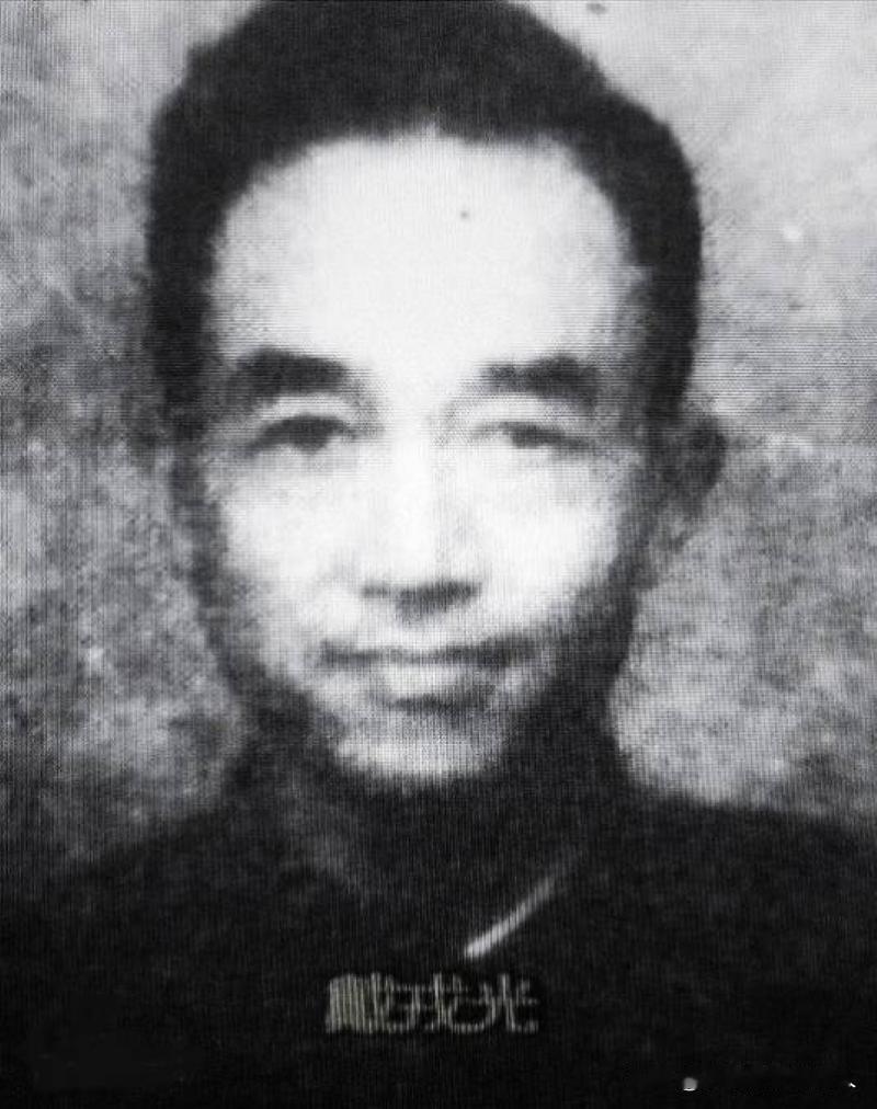 戴戎光原江阴要塞司令
戴戎光（1909年-1965年春），别名：克戍，江苏射阳县