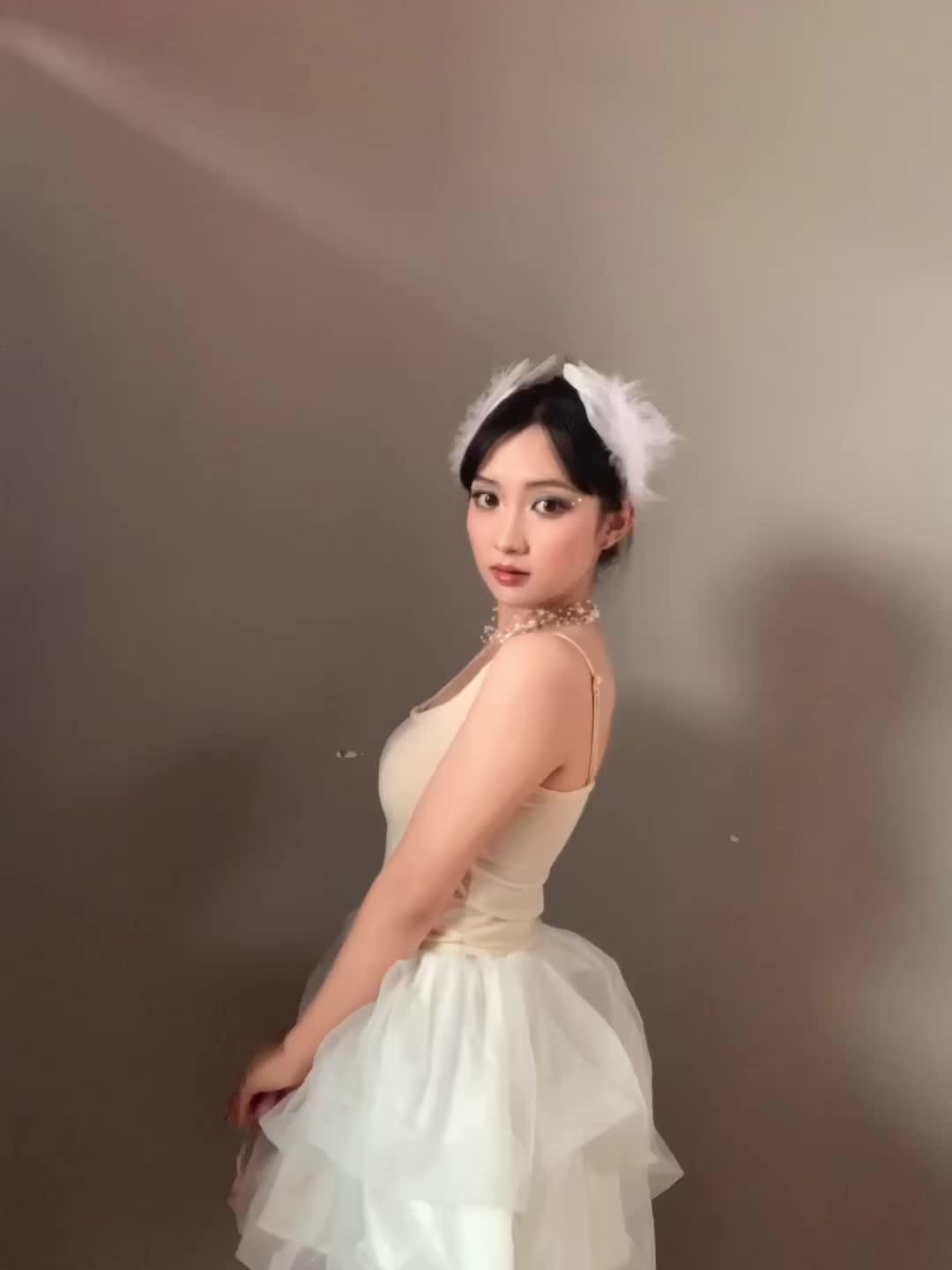 晚安这个词太暧昧了你只准对我讲