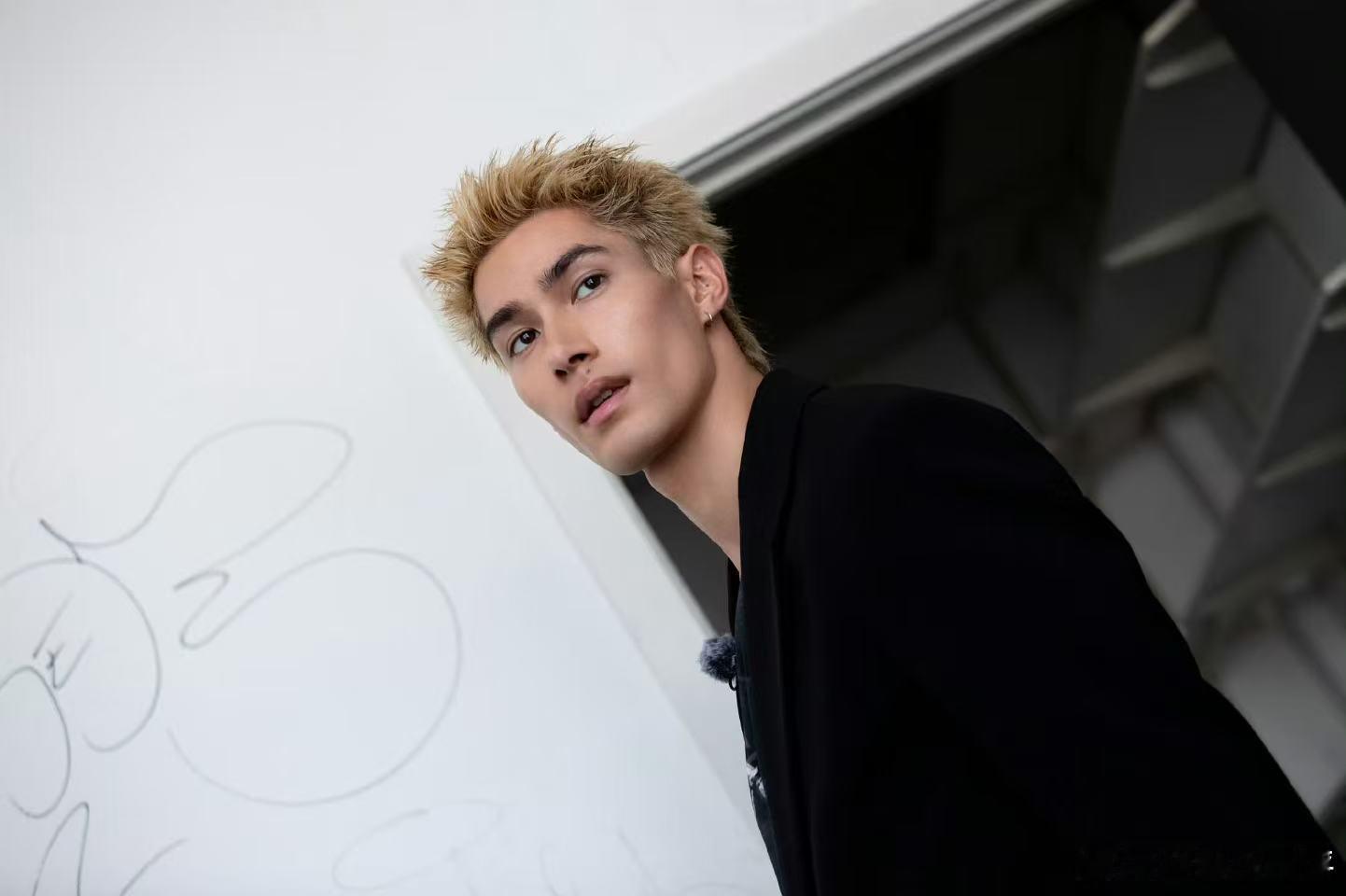 米卡拿下500镑大单合伙人观后感伦敦合伙人 新手也能创造惊喜！开业第一天米卡顶住