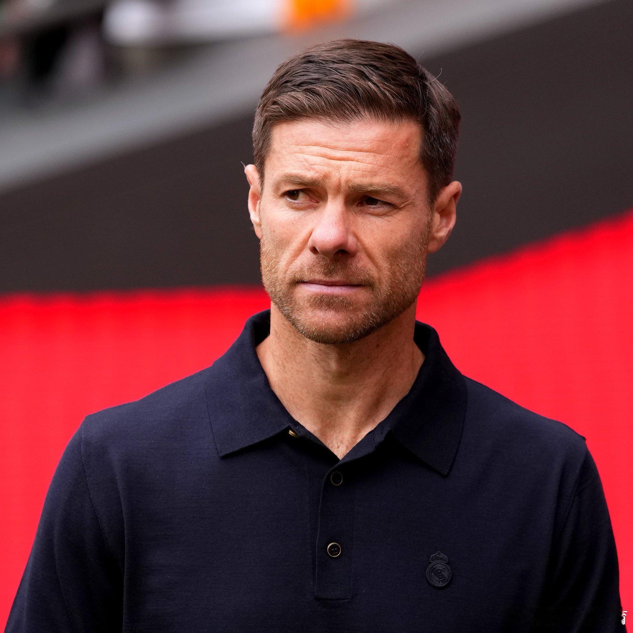 𝗡𝗘𝗪：皇家马德里开始走下坡路是在一些球员对 Xabi Alonso 的方