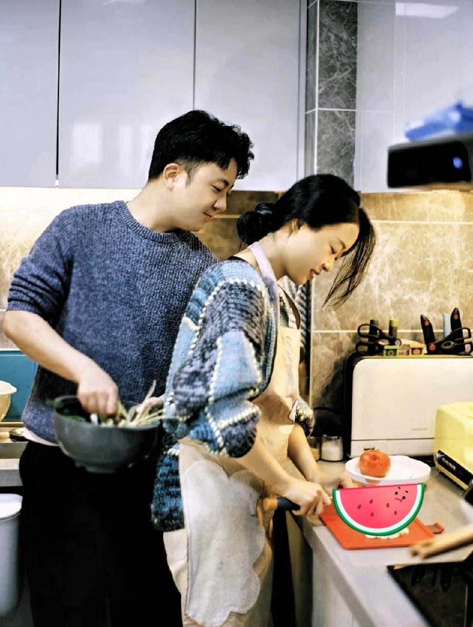 在婚姻中最危险的消耗，
是把对方当成自己的对手。

夫妻之间总是较劲儿，你争我抢