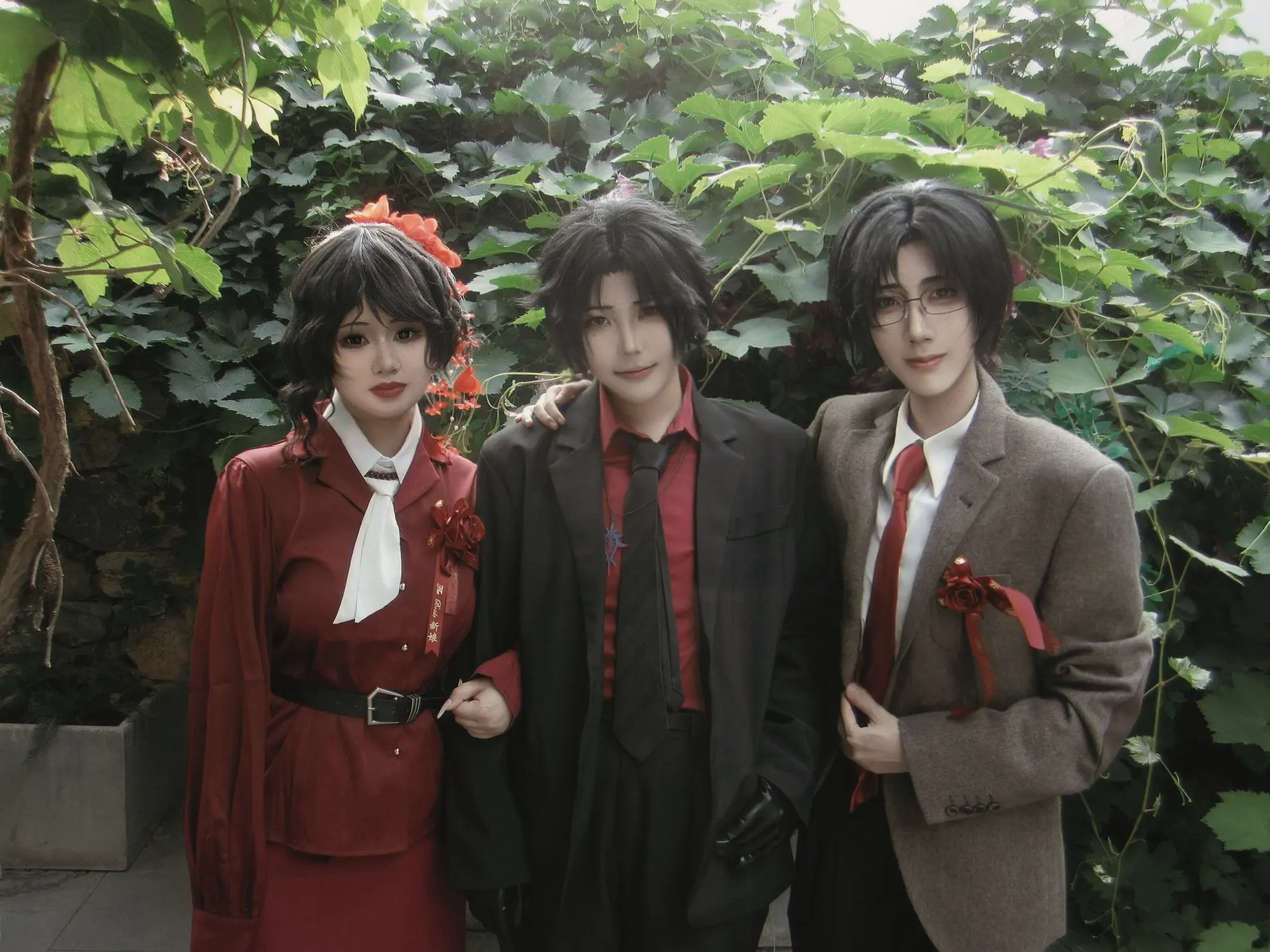 全家福。 美甲致歉