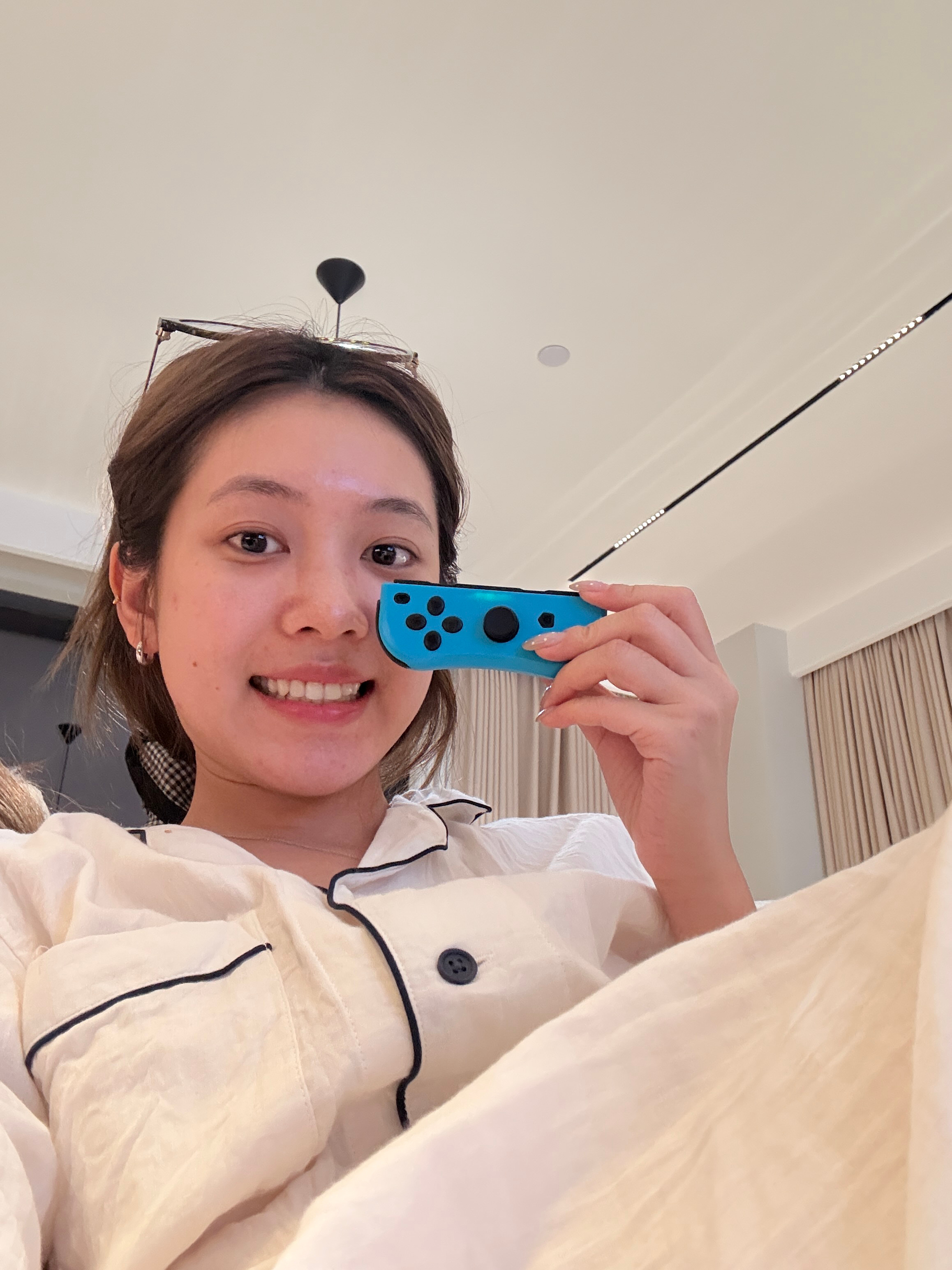 25岁了还是一个玩游戏好胜心很强的小女孩 ​​​