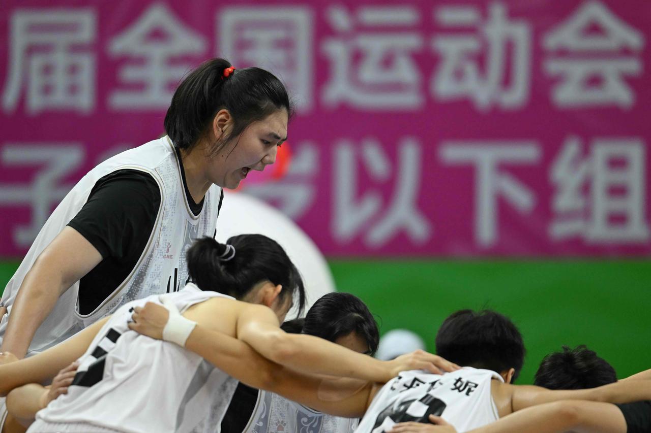 全运会U18女篮四强必是鲁湘苏川（央视播2场）

今天16:00，是湖北战山东，