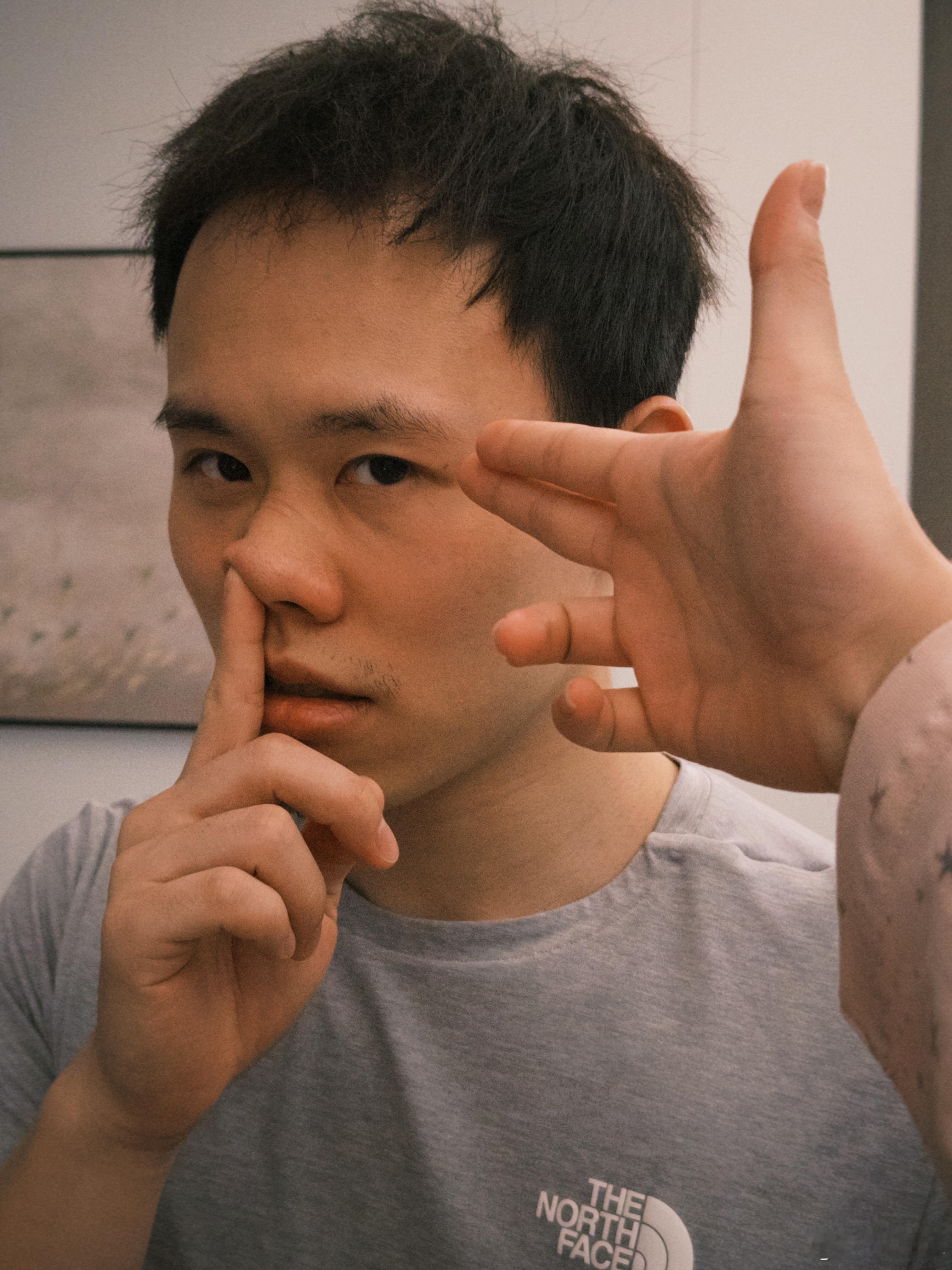 [白眼]🔫​​​