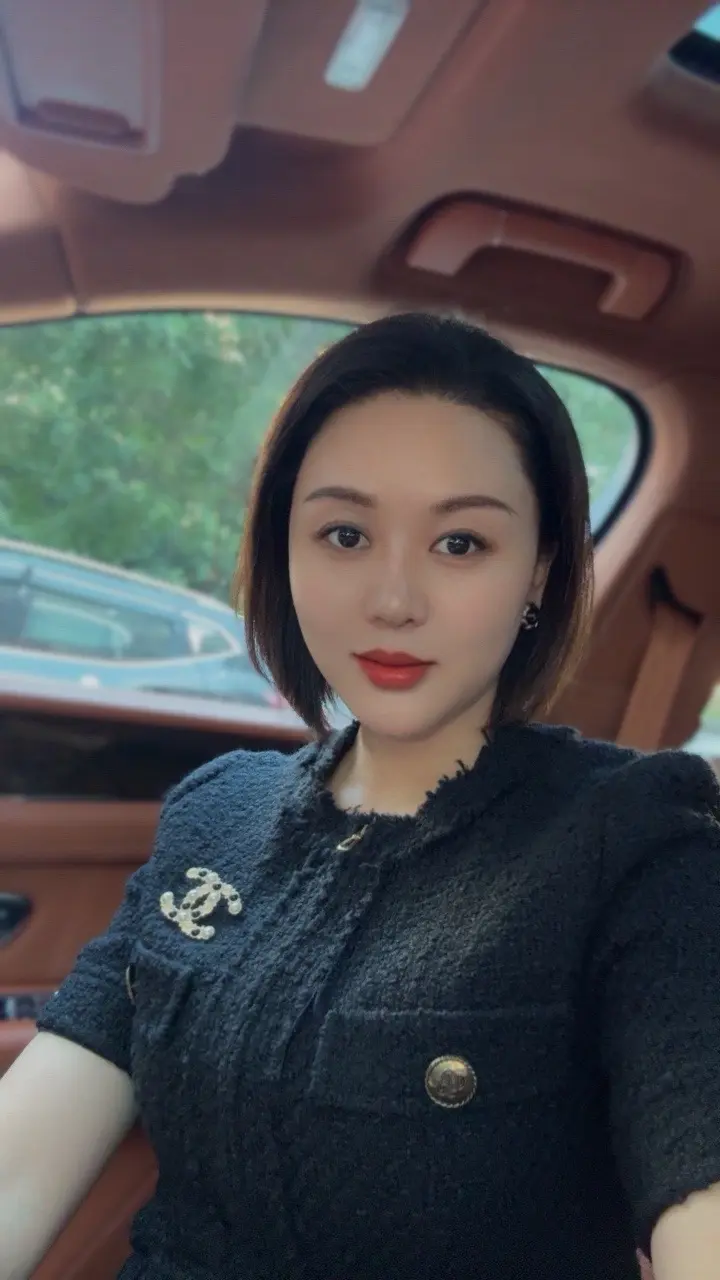 压根就没必要，让别人知道你的状况，无论好与坏切不可与人性博弈较真，人有...