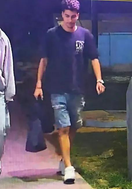 纵身一跃，是跨越国界的人间温暖
杭州金沙湖畔的这一跃，真的看一次感动一次！冰冷的