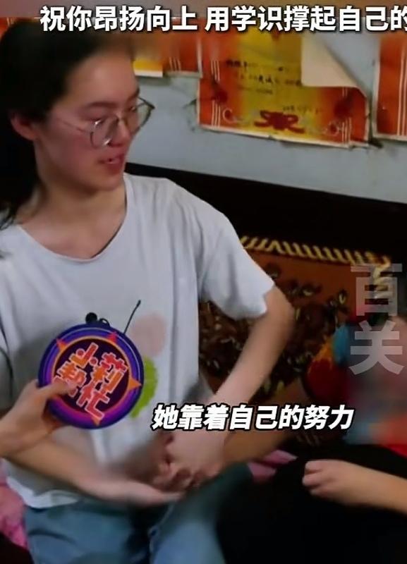 以微光穿破命运壁垒：
致敬河南699分考生韩雅平

七月的风掠过豫中平原，把郏县
