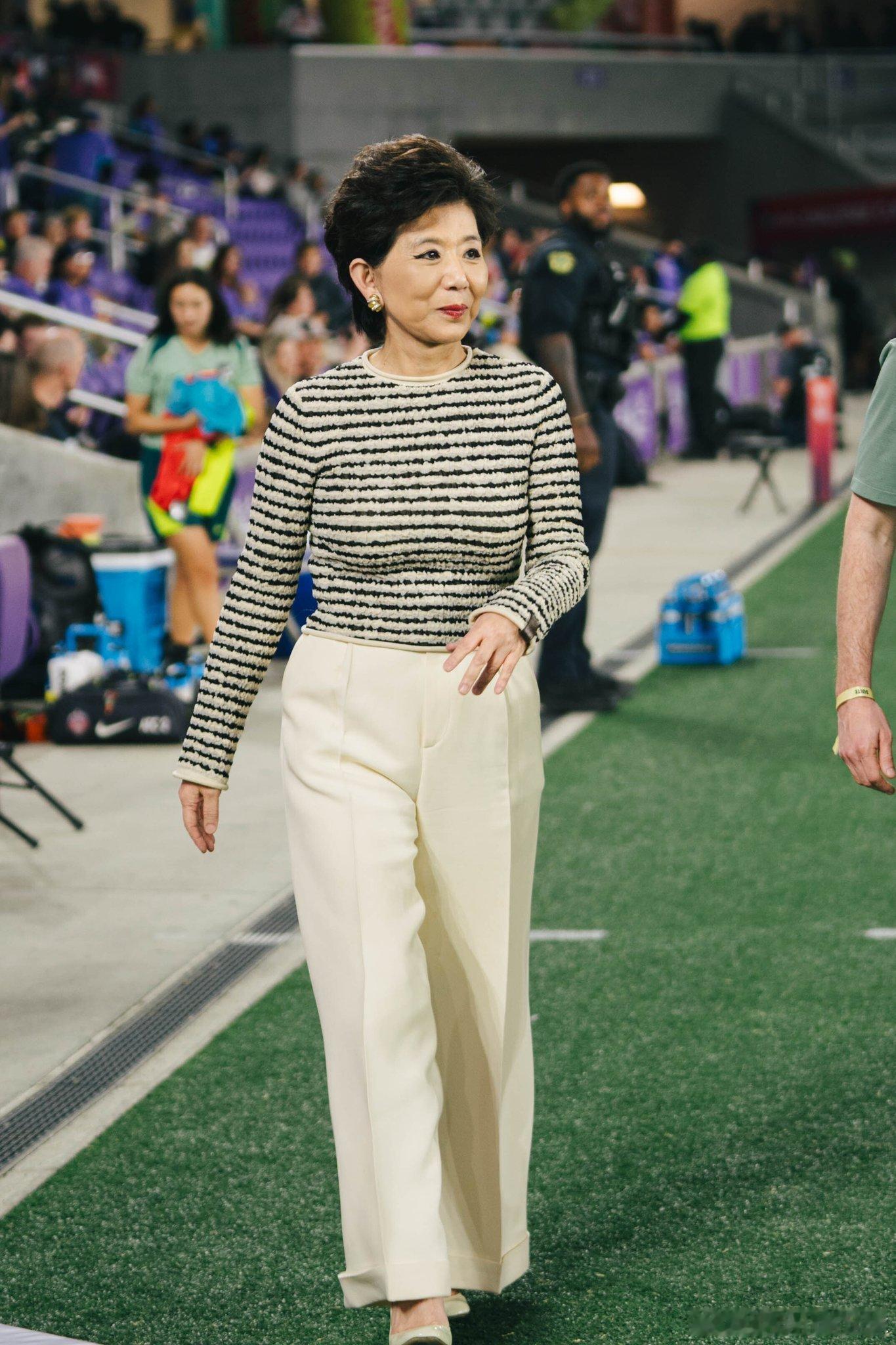 barclayswsl 【Michele Kang的投资模式：女子足球专业化进程