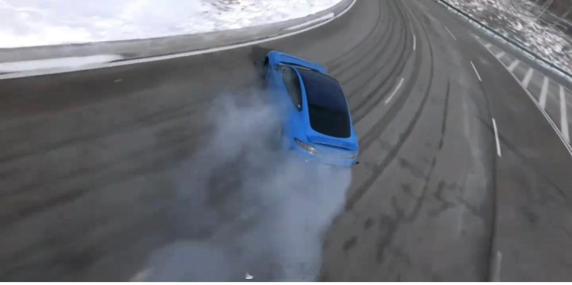 看了新一代小米su7的雪地漂移视频，只能说漂移也是需要实力的，更需要真漂移，实实