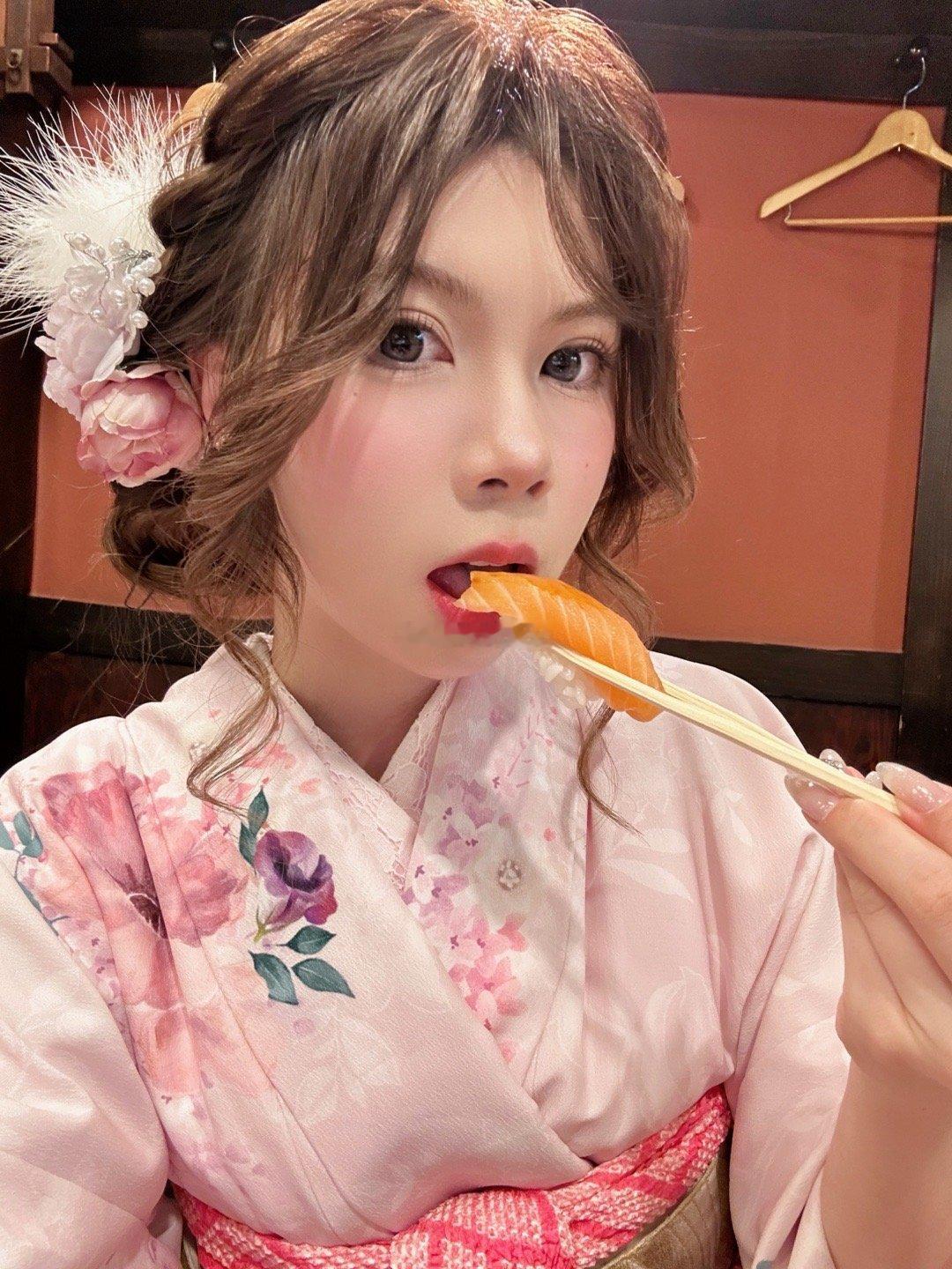 先整几张🍣🥢  ​​​