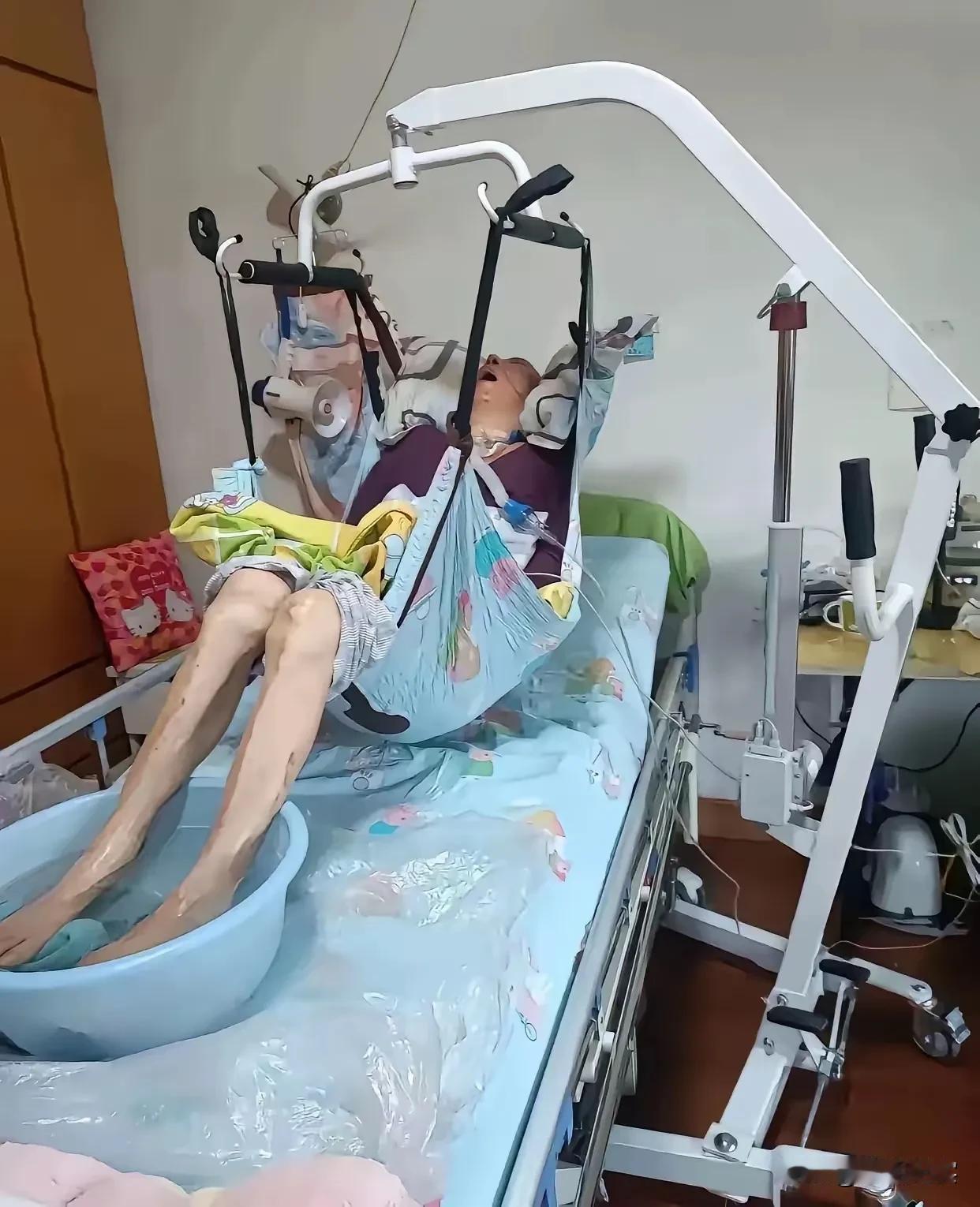 我有退休金，
我也决不允许我这样的活着……[黑脸]