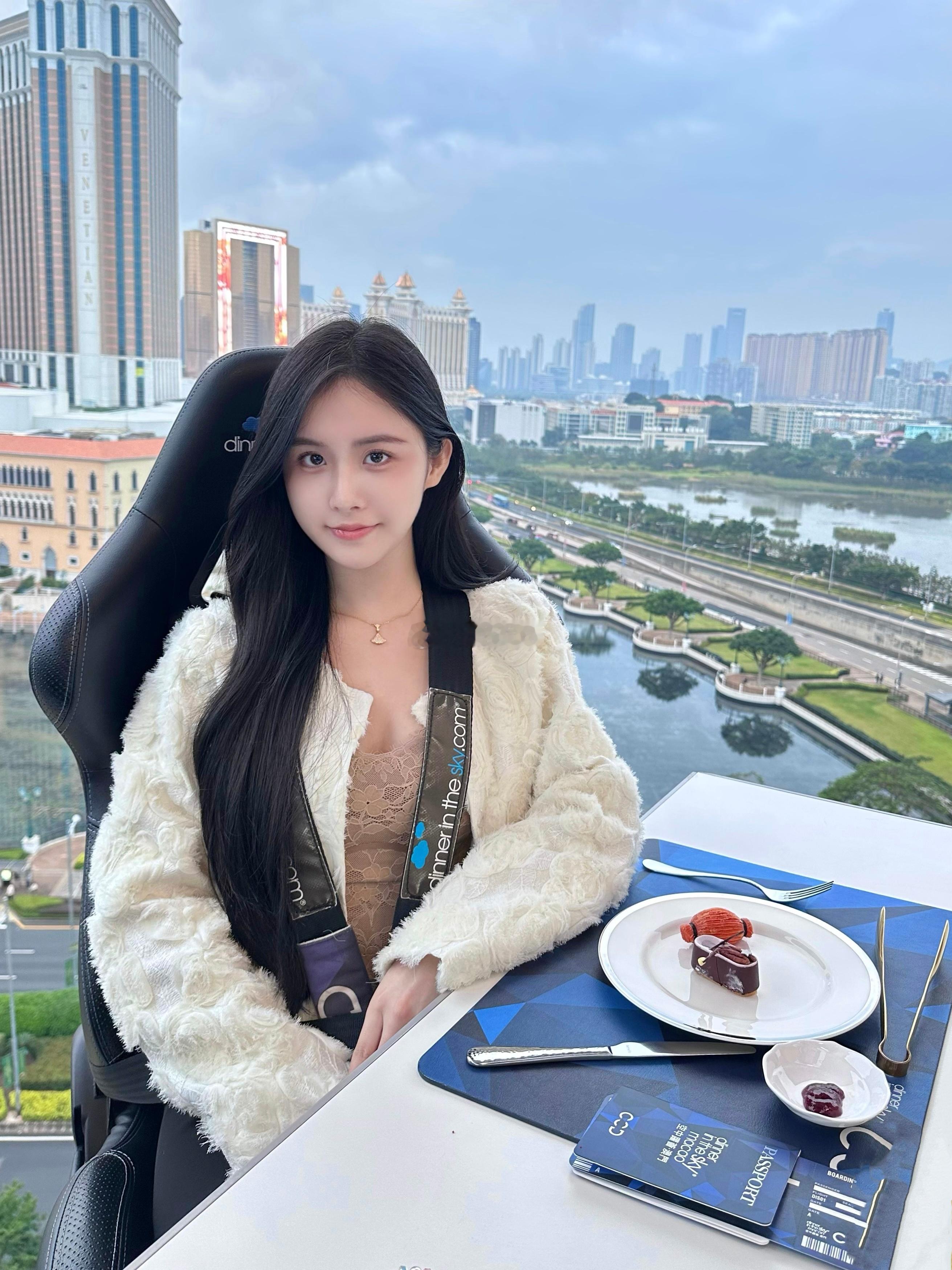 Dinner in the sky 澳门·新濠天地