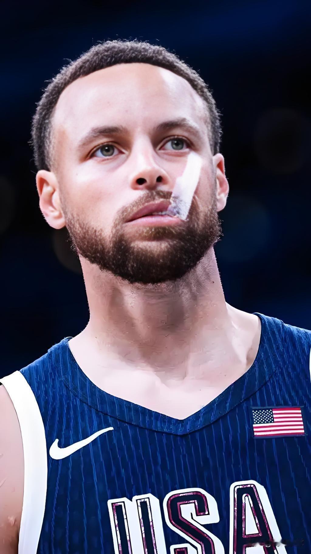 NBA常规赛开始至今，“引力值”能力前10名球员一览：

01、库    里  