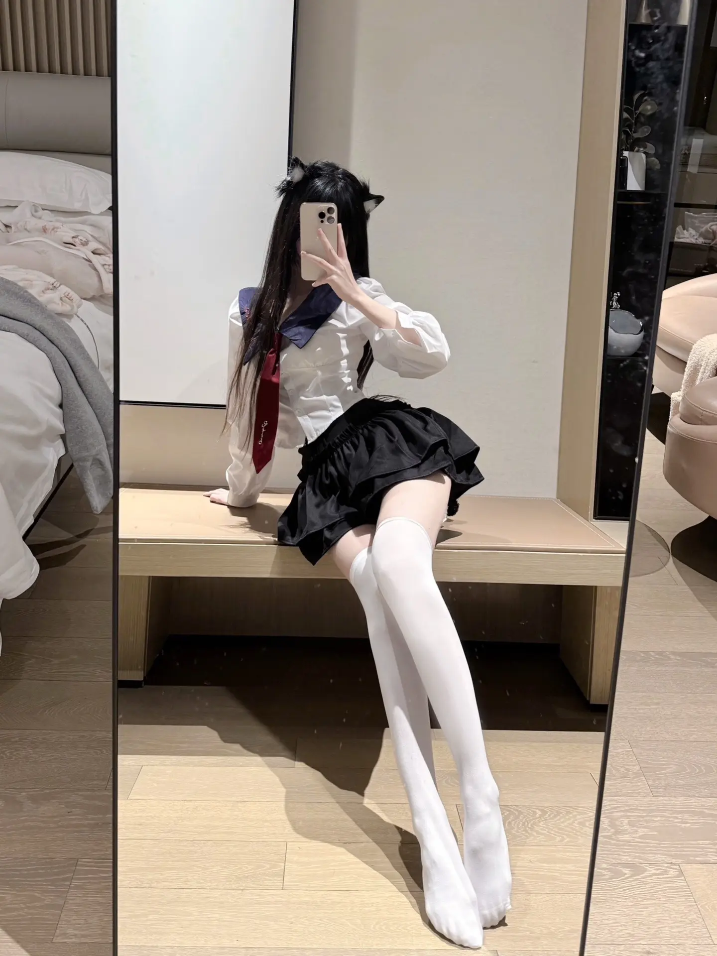 小作文 流泪 等男人信息 发朋友圈暗示这种蠢事我这辈子做了 下辈子自然也是要做的