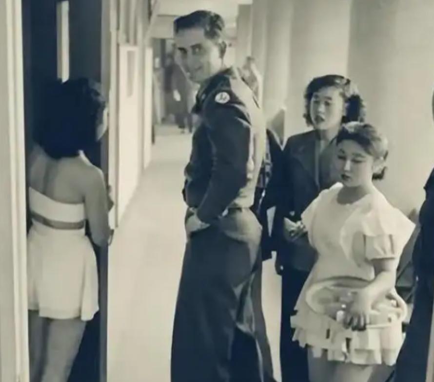 1946年，美军在危地马拉启动秘密性病实验，强迫感染梅毒的妓 女与上千囚犯同处，
