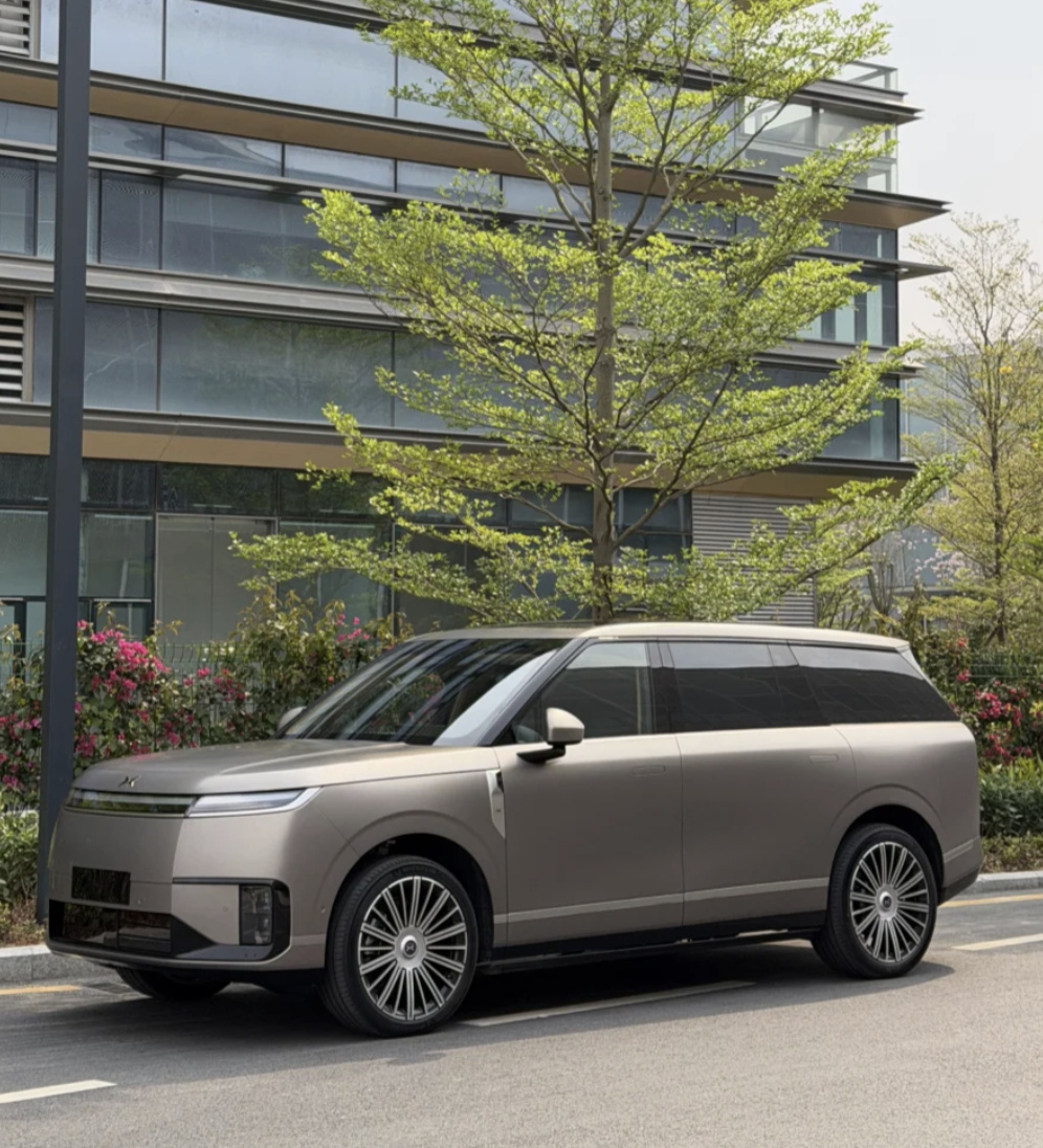 新科技旗舰小鹏GX来了外观帅爆了！各年龄段都能get到的帅，这波直接把物理AI时