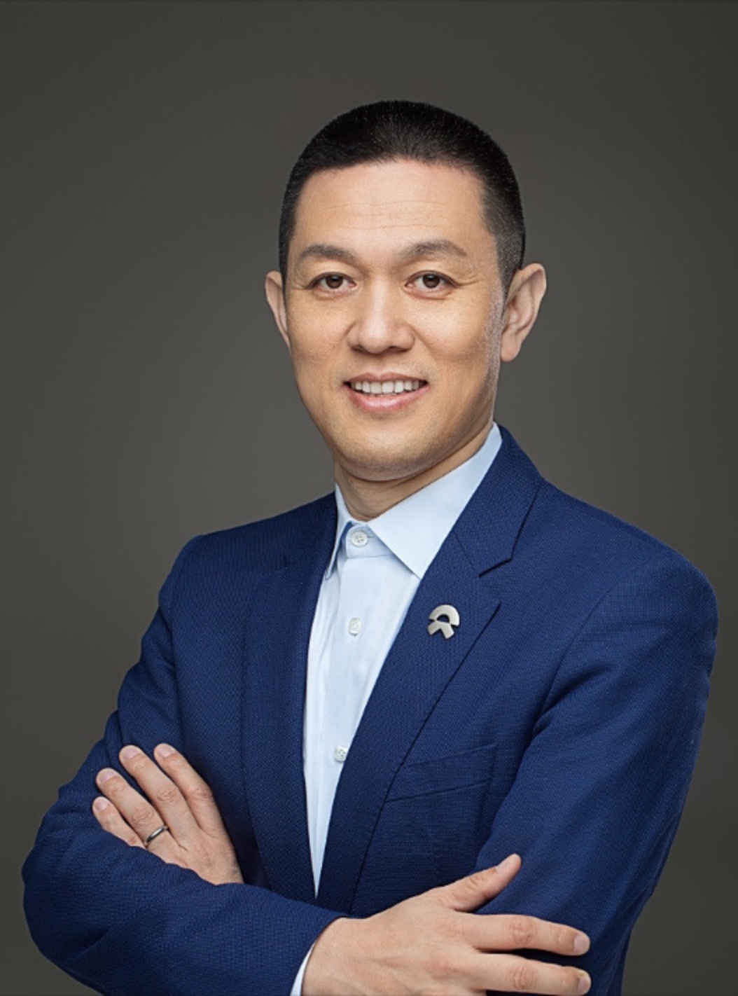 【李斌称四季度盈利目标必须实现】蔚来召开内部会议，李斌再次表示，四季度盈利目标必