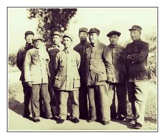李先念和陈毅的友谊很深厚，对陈毅的评价也很高，此乃华东粟裕之幸也！

李先念，皖