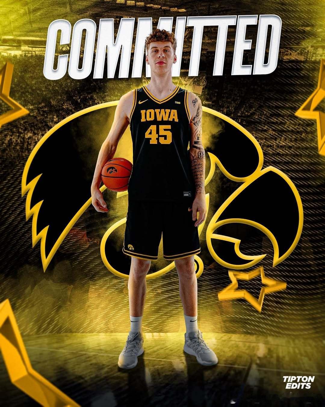 圣玛丽学院7尺3寸（约2.21米）中锋安德鲁·麦基弗(Andrew McKeev