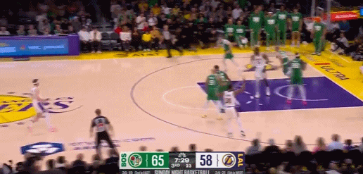 雷迪克吃到技术犯规  凯尔特人vs湖人