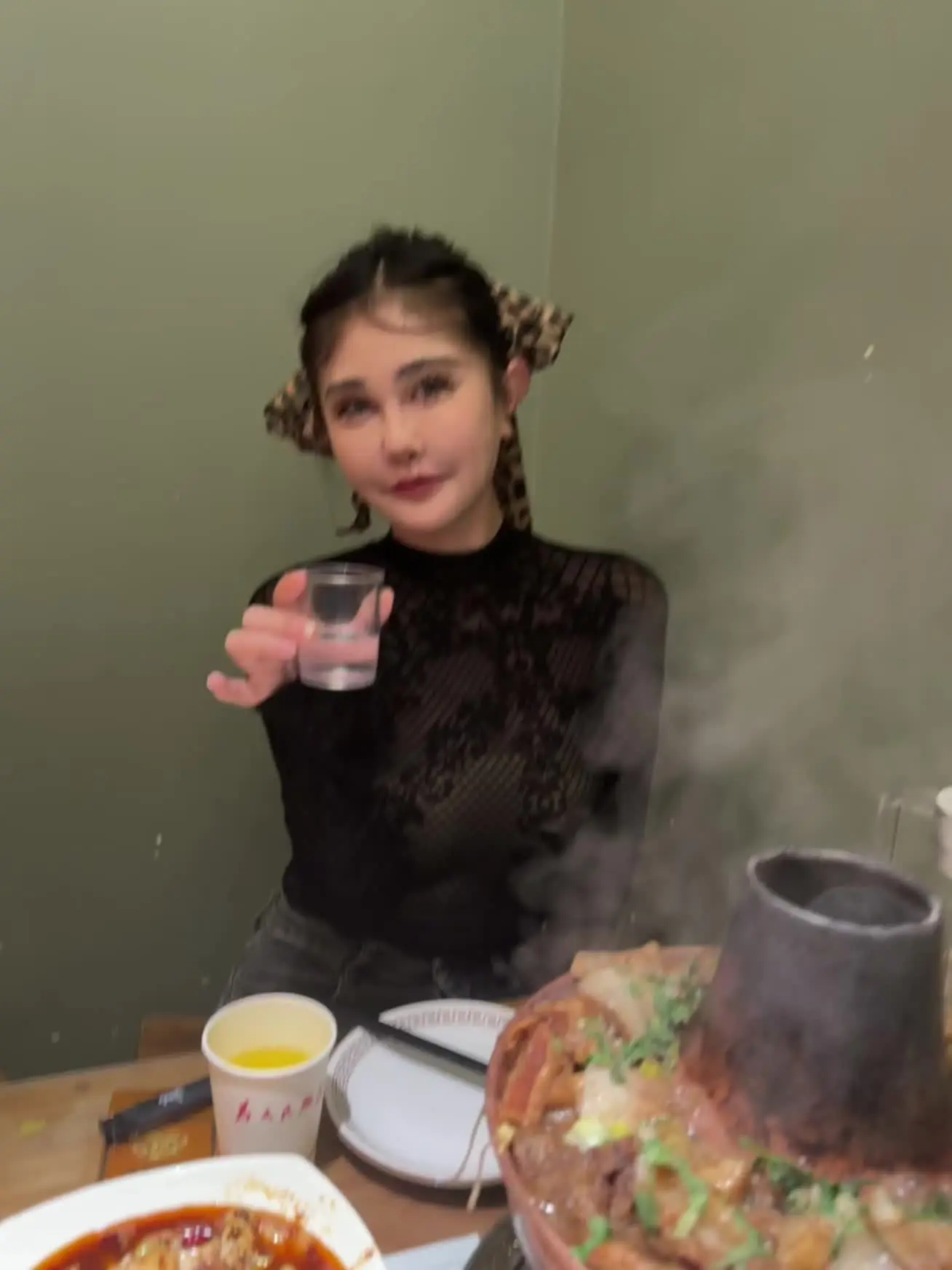 这迷人的小酒配上魔性的音乐 也太可爱了吧