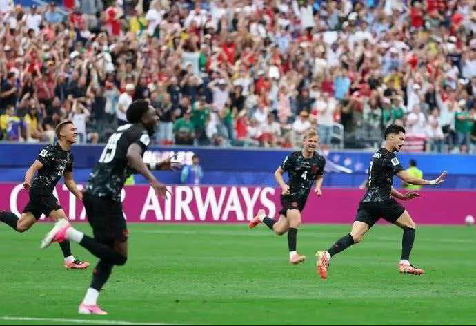 日本将与巴西争夺16强席位2026美加墨世界杯1/8决赛迎来焦点战，日本对阵巴西