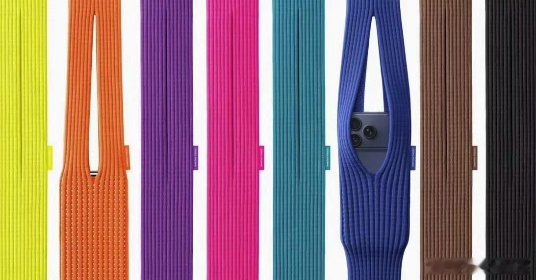 iPhonePocket卖光了真的假的这玩意儿卖给谁呀？怎么在现实中从来没见过？