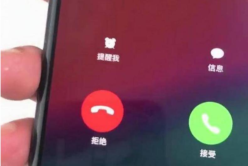 大家发现了吗？今年社会上正出现三大反常现象
 
不知道大家有没有察觉，今年身边人