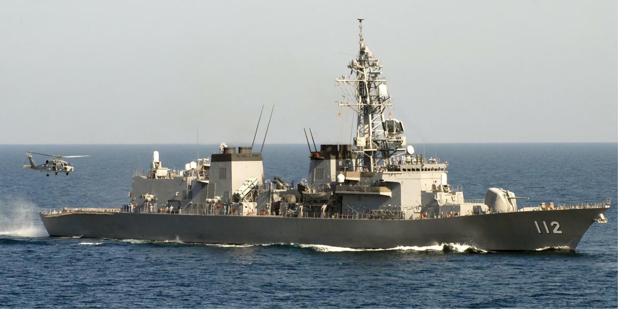 每天认识一件兵器 日本“高波”级驱逐舰“高波”（Takanami）级驱逐舰是“村