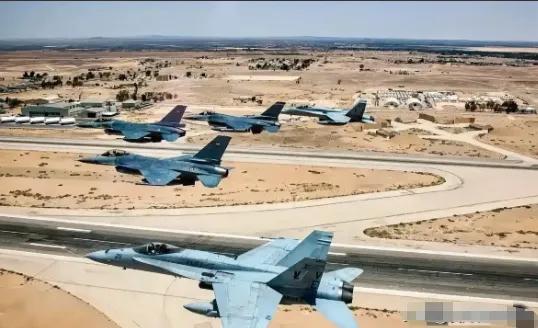 伊朗30多轮的反击行动中，有一个很奇怪的现象：坚持每轮都打美军基地，炸那些人去楼