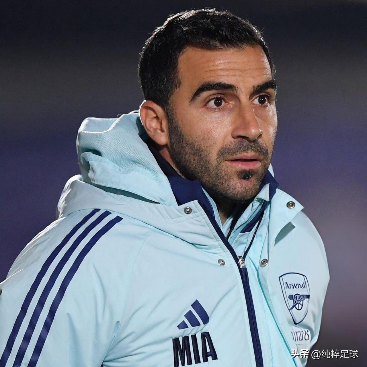 夺冠无小事，阿森纳可谓小心谨慎，和泄漏信息的切尔西相比高下立判。

上个月阿森纳