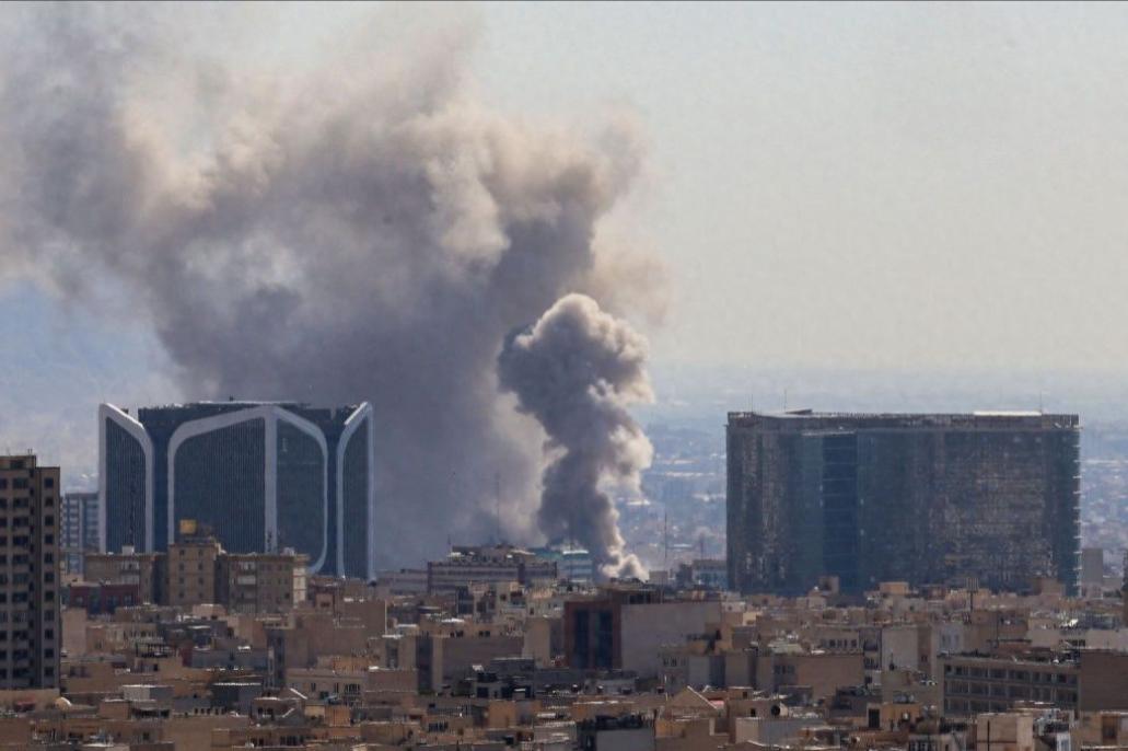 土耳其总统埃尔多安再度警告以色列，称如果继续攻击黎巴嫩，土耳其将与以色列开战。此