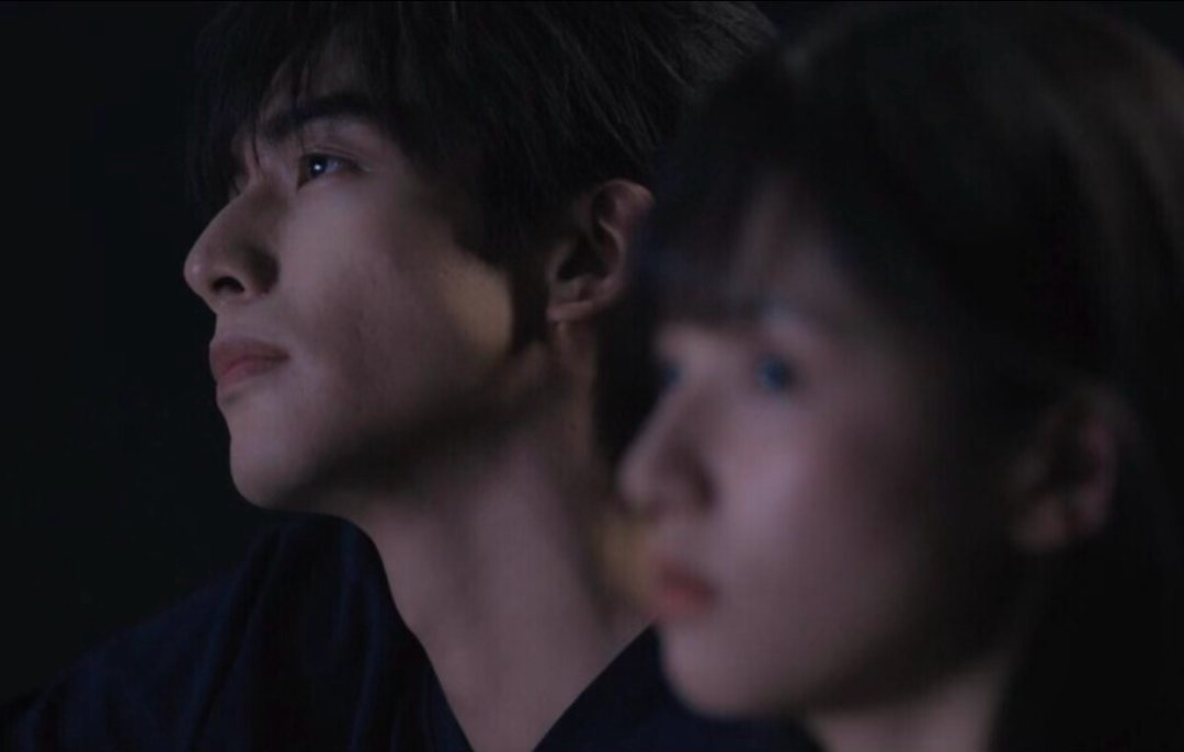 刷到《野狗骨头》的剧情视频时，我满脑子只有一句话。宋威龙，你演过正常的兄妹关系吗