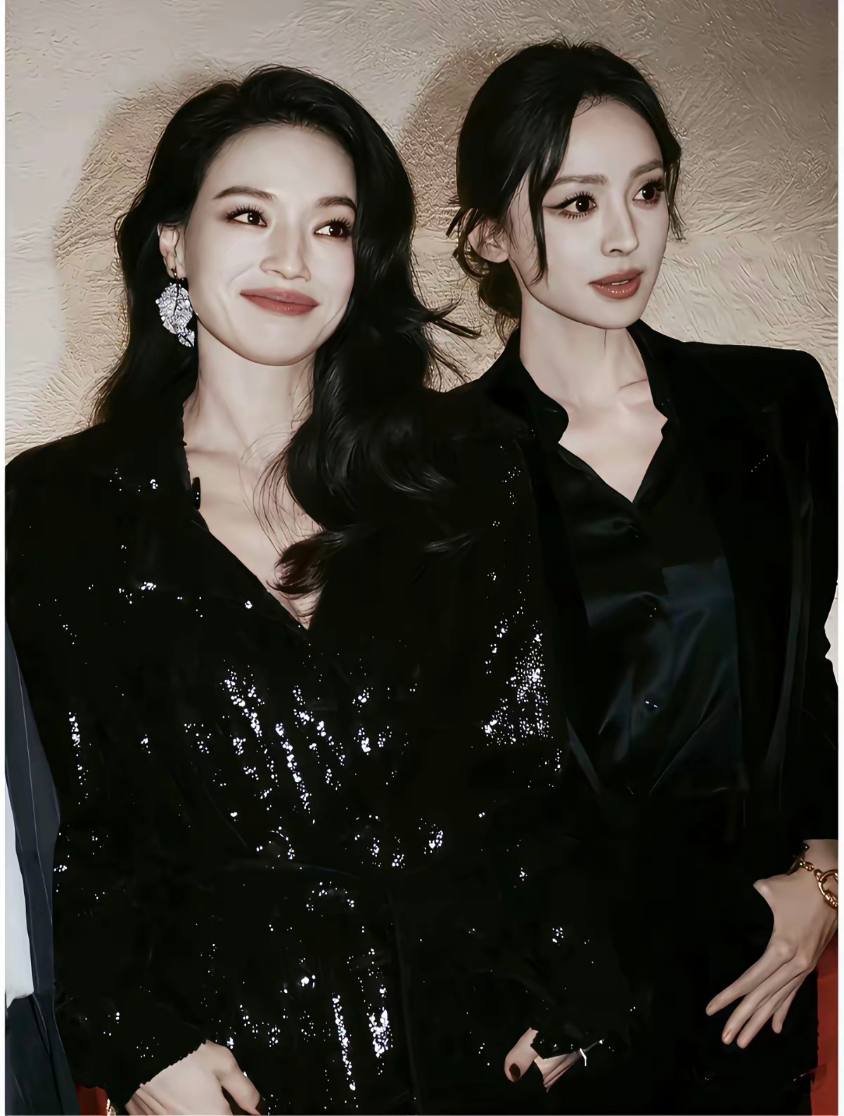 一个发光的女人。舒淇的美真的是谁也压不住，汤唯和娜扎在她身边都是陪衬。我说的对吗