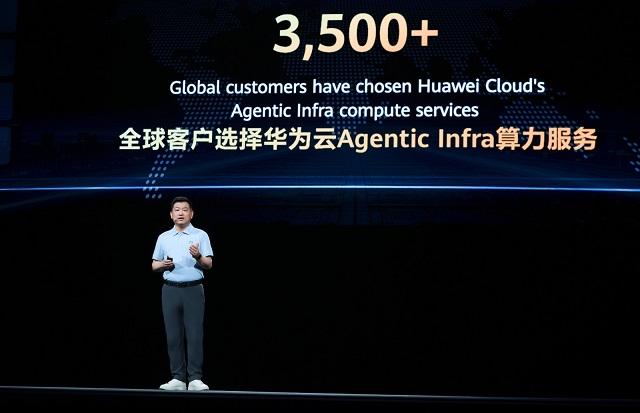 40天稳定训练，10分钟故障恢复：算力底座卷成这样了？
华为全联接大会2026上