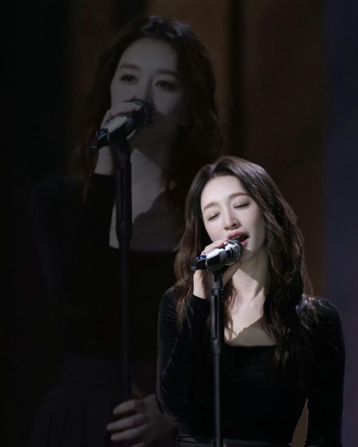 李小冉 北舞已经是上个世纪的事了一路繁花就觉得很美   浪姐简直跟别人不是一个图