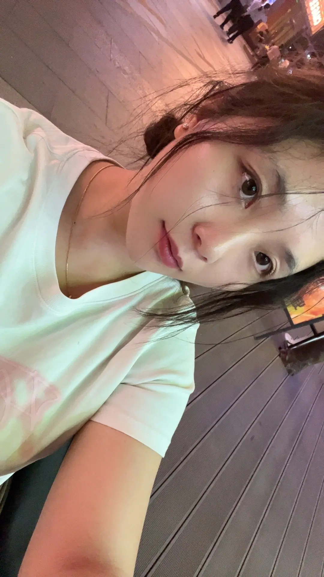 这条路无法释怀吧，一个不该出现的人出现在你的身边，真的能毁掉所有天天用...