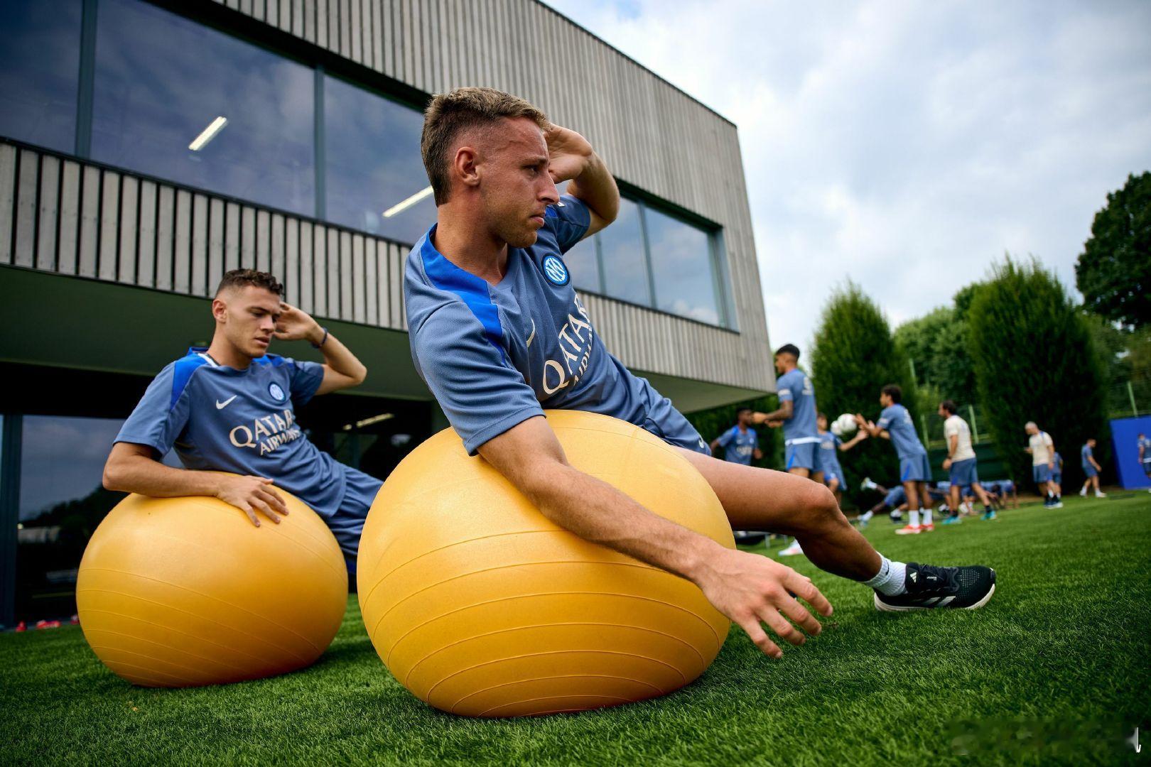 距离对战拉斯帕尔马斯还有1⃣天 🏋#ForzaInter##IMInter# 