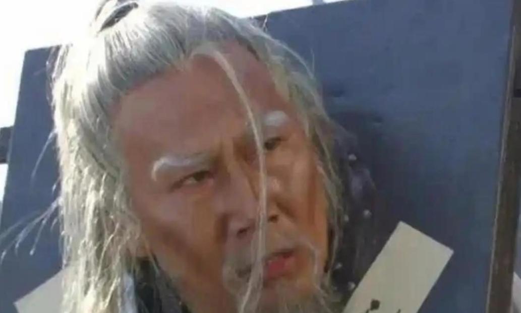 1390年，朱元璋要杀李善长，李善长扑通一下跪倒在地：“我都76岁了，还能干什么