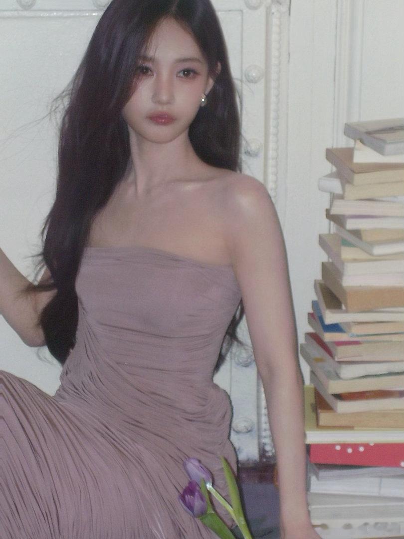 李一桐腰臀比线下活动视角看李一桐，才懂腰臀比有多优越。去掉红毯的氛围感滤镜，日常