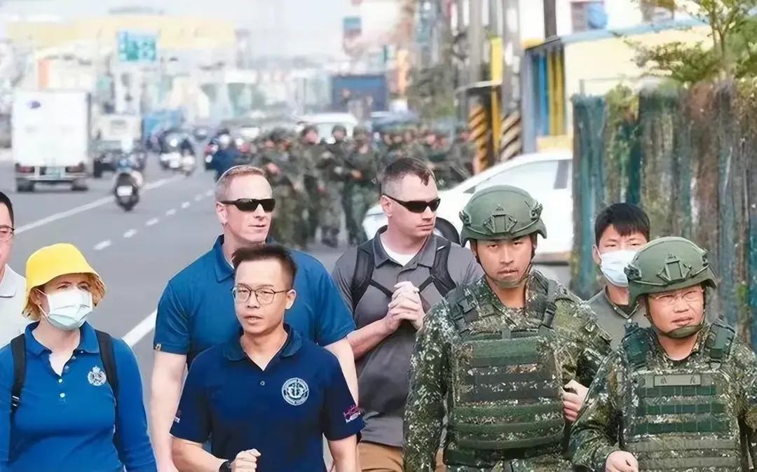 美军事专家正