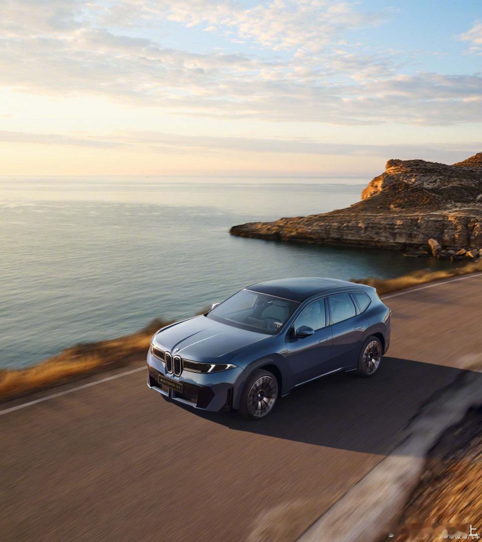 新世代宝马驾趣今日车圈重磅车报告宝马新世代首款量产车型BMW iX3全球首发全新