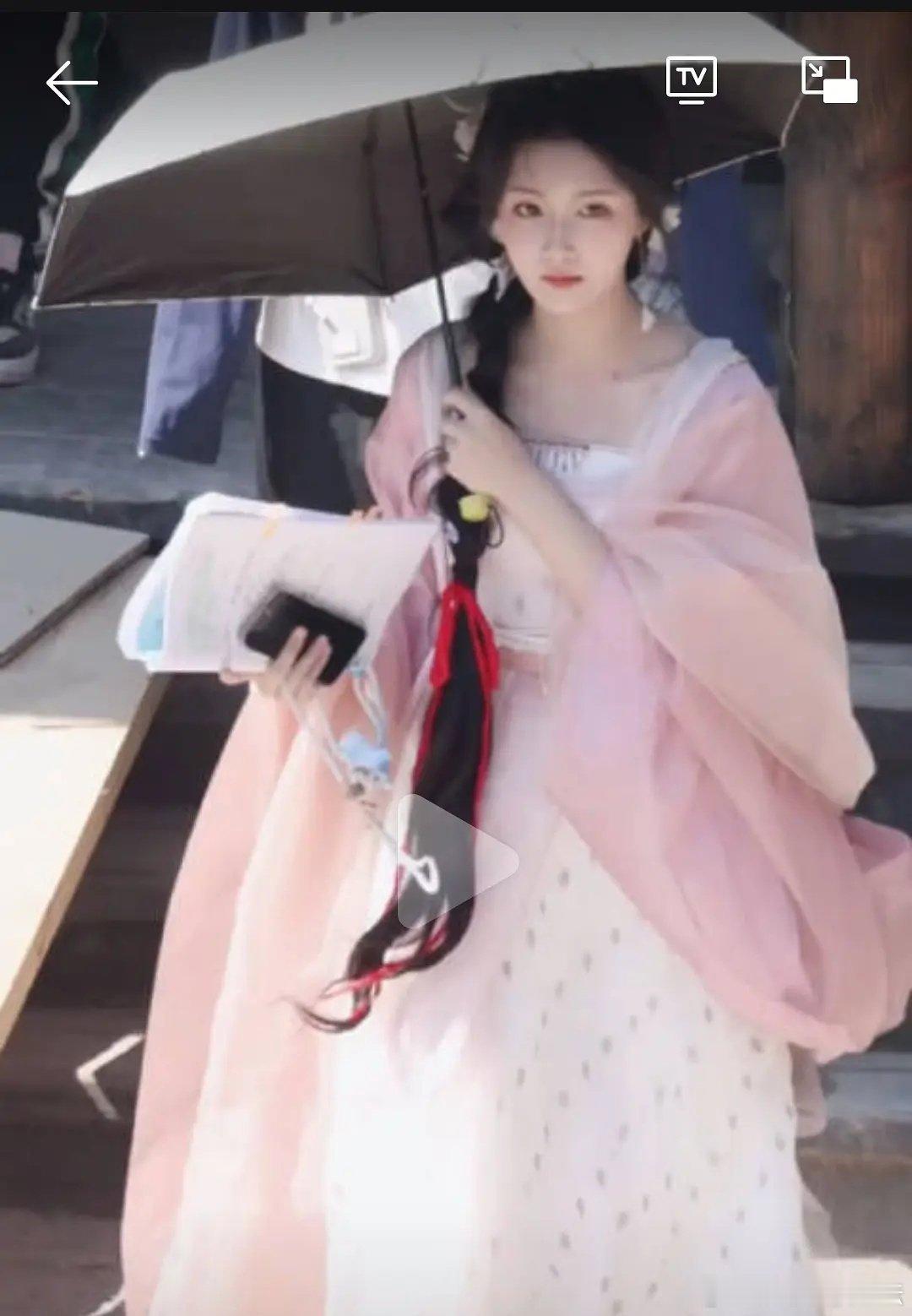 大家来猜人，感觉难度真挺高的 ​​​