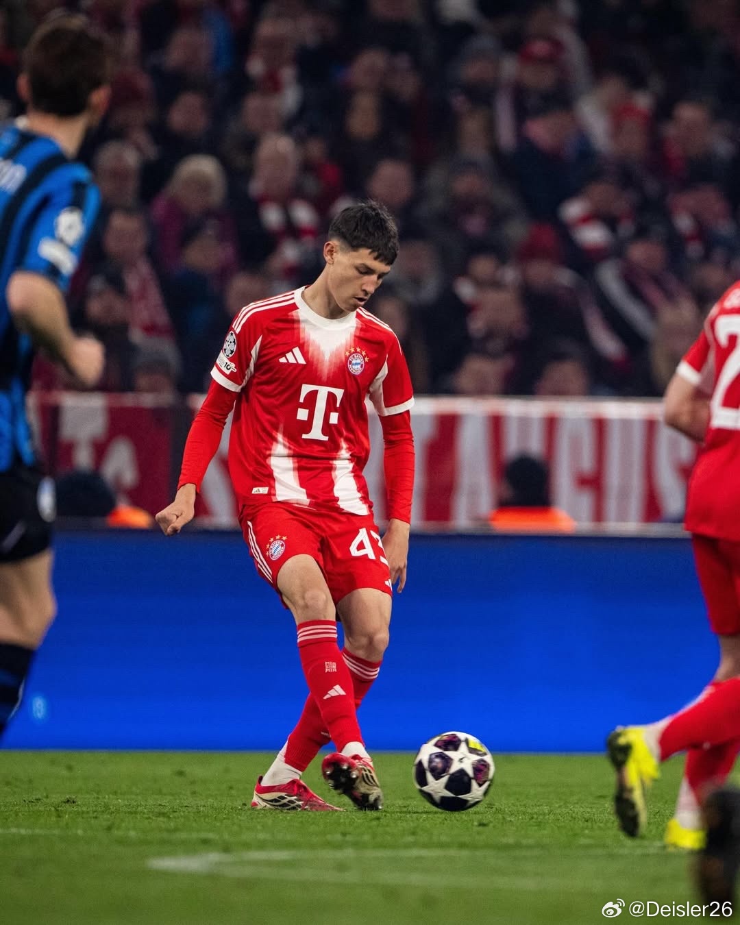 💫年僅16歲58天的年輕後衛菲利普·帕維奇，成為首位出戰歐洲冠軍聯賽的2010