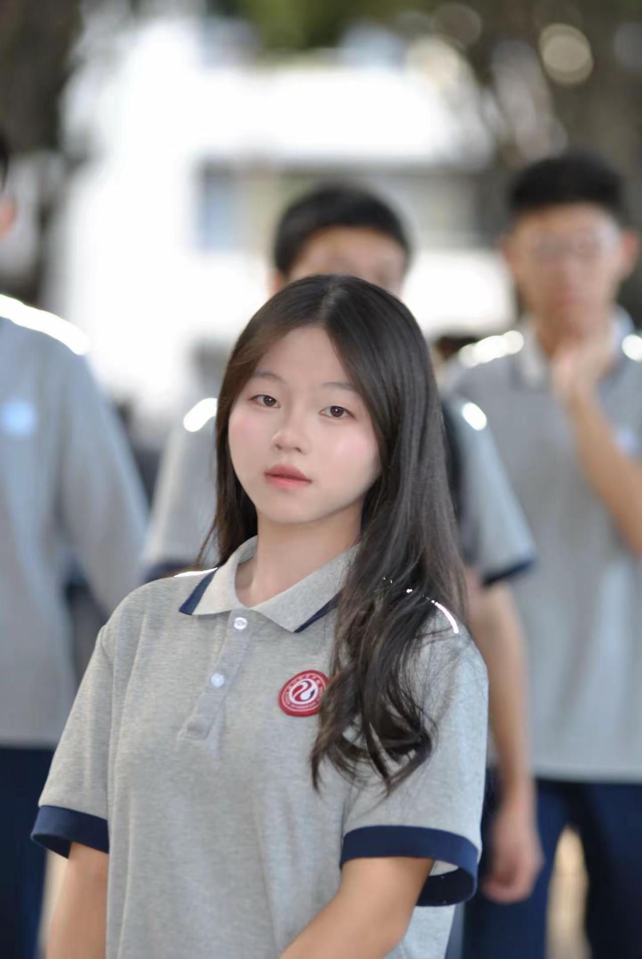 校园时光，青春洋溢，笑靥如花