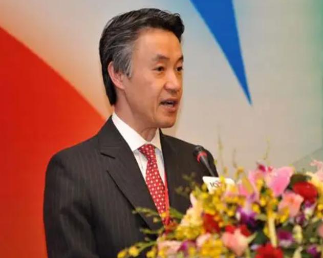 日本驻美国大使山田重夫在华盛顿游说时表示，日本都不怕中国，不知道特朗普为什么怕中