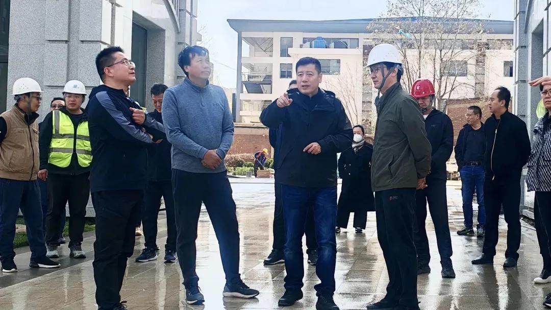 住建集团党委书记、董事长陈宏亮一行督导调研重点项目建设情况

4月4日“清明节”