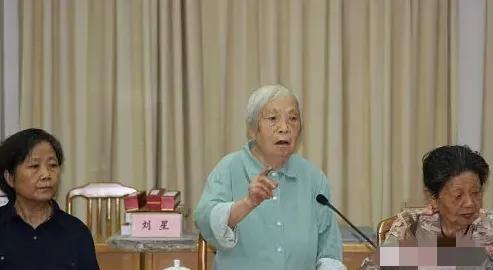 1942 年，缅甸战场局势突变，远征军被迫开启绝境撤退，三万将士深入中缅印交界的