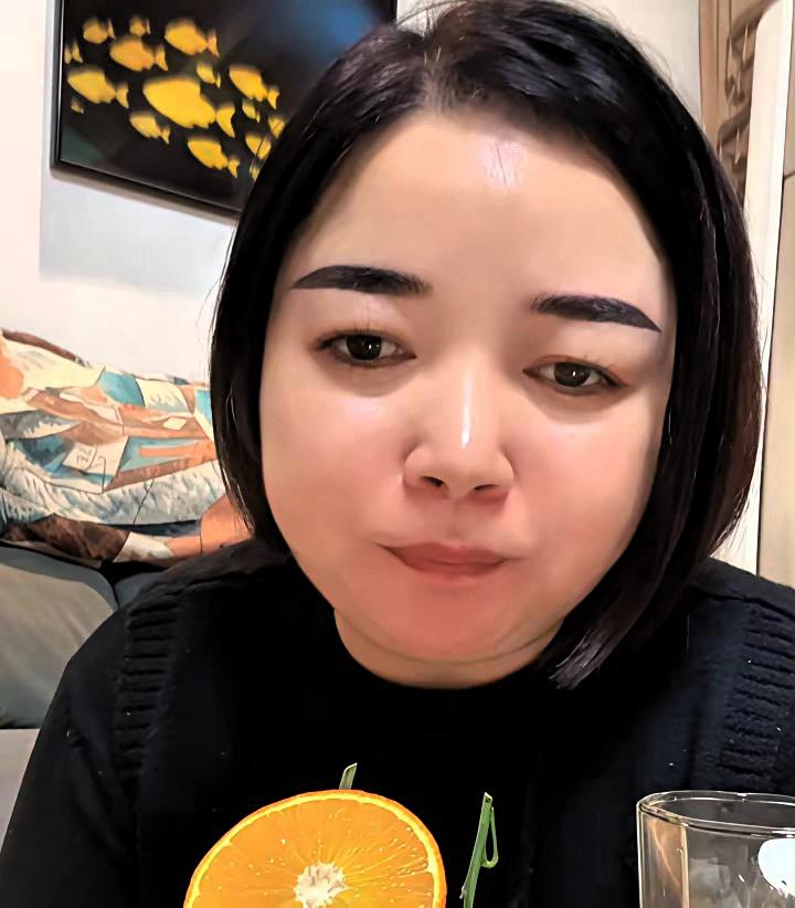 真服了这种嘴碎又双标的人！

家人们谁懂啊！碰到躺扫这种叭叭嘴，真能给人气笑！